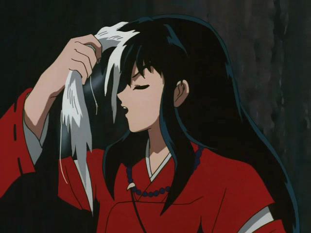 Otaku Gallery  / Anime e Manga / Inu-Yasha / Screen Shots / Episodi / 013 - L`enigma della luna nuova! Inuyasha dai capelli neri! / 101.jpg